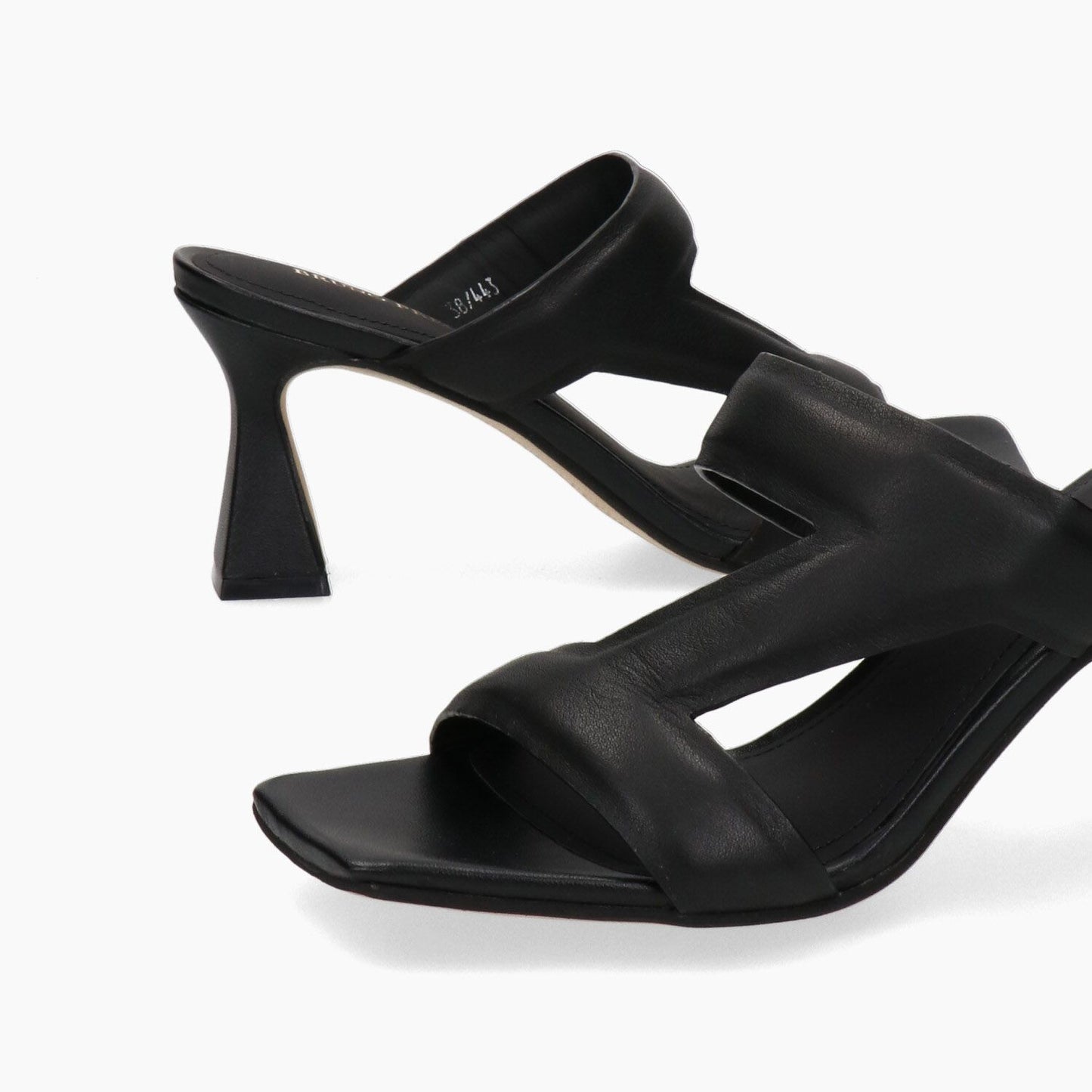 Pyra Tzea Hausschuhe