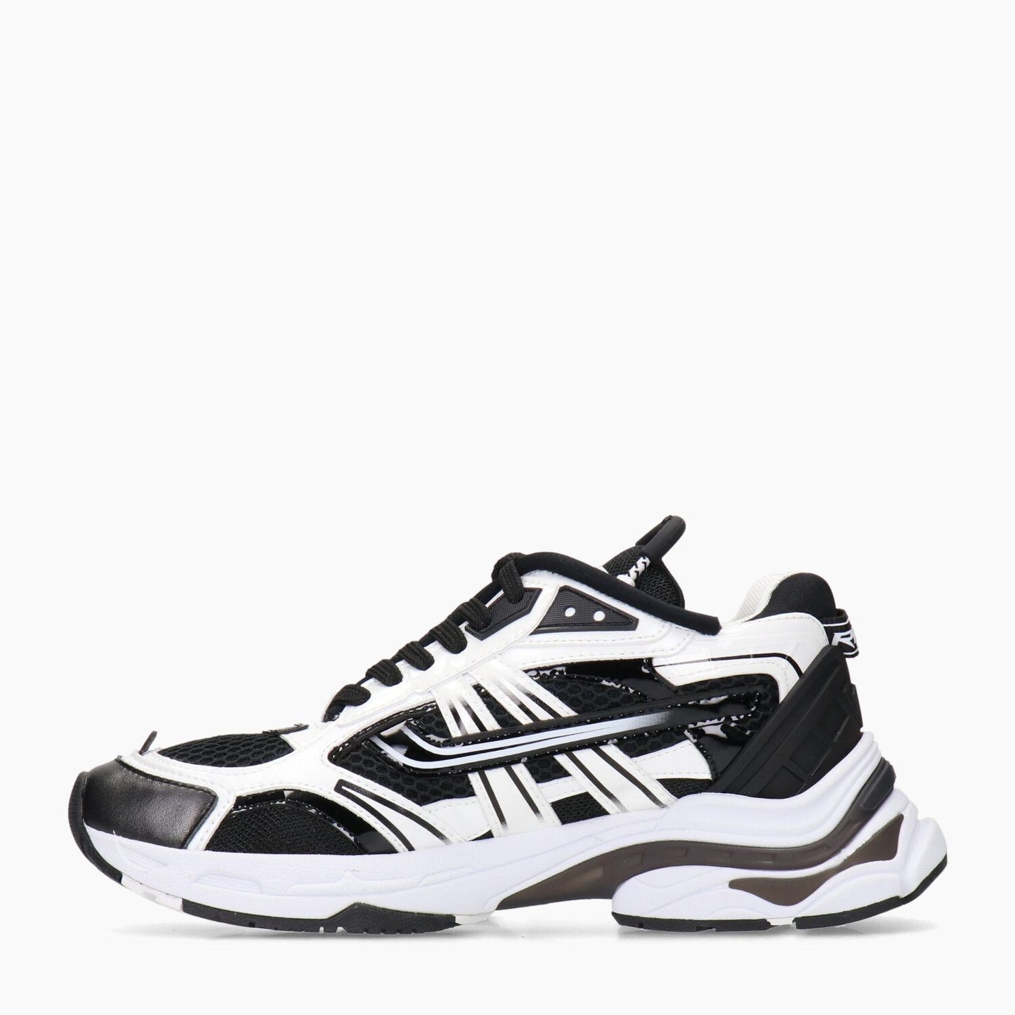 Sneakers Race