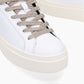 Schwerelose Low-Top-Sneaker