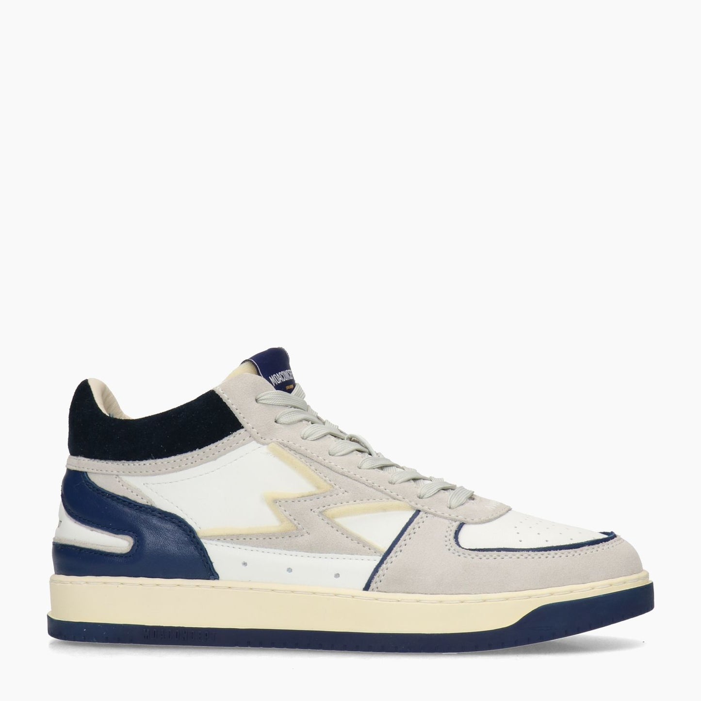 Pivot Sneakers