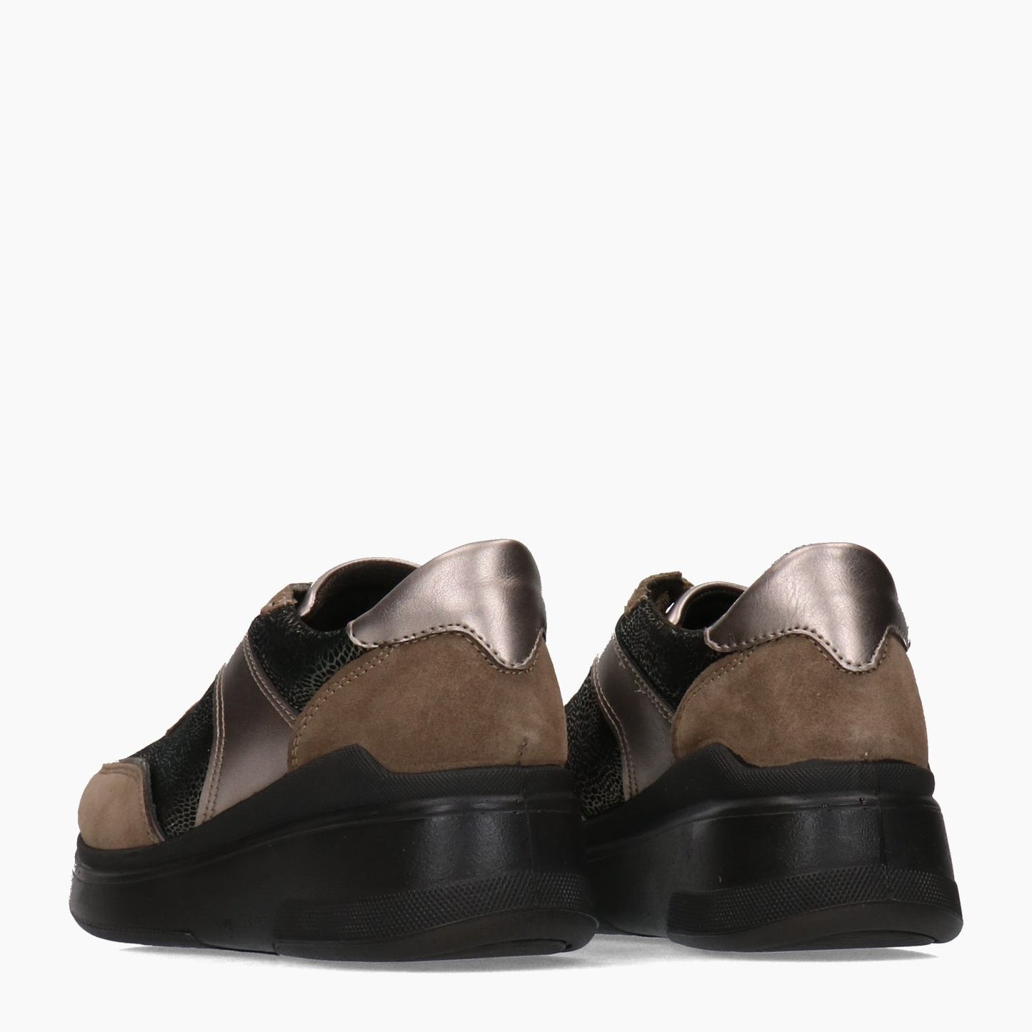 Paloma Sneakers