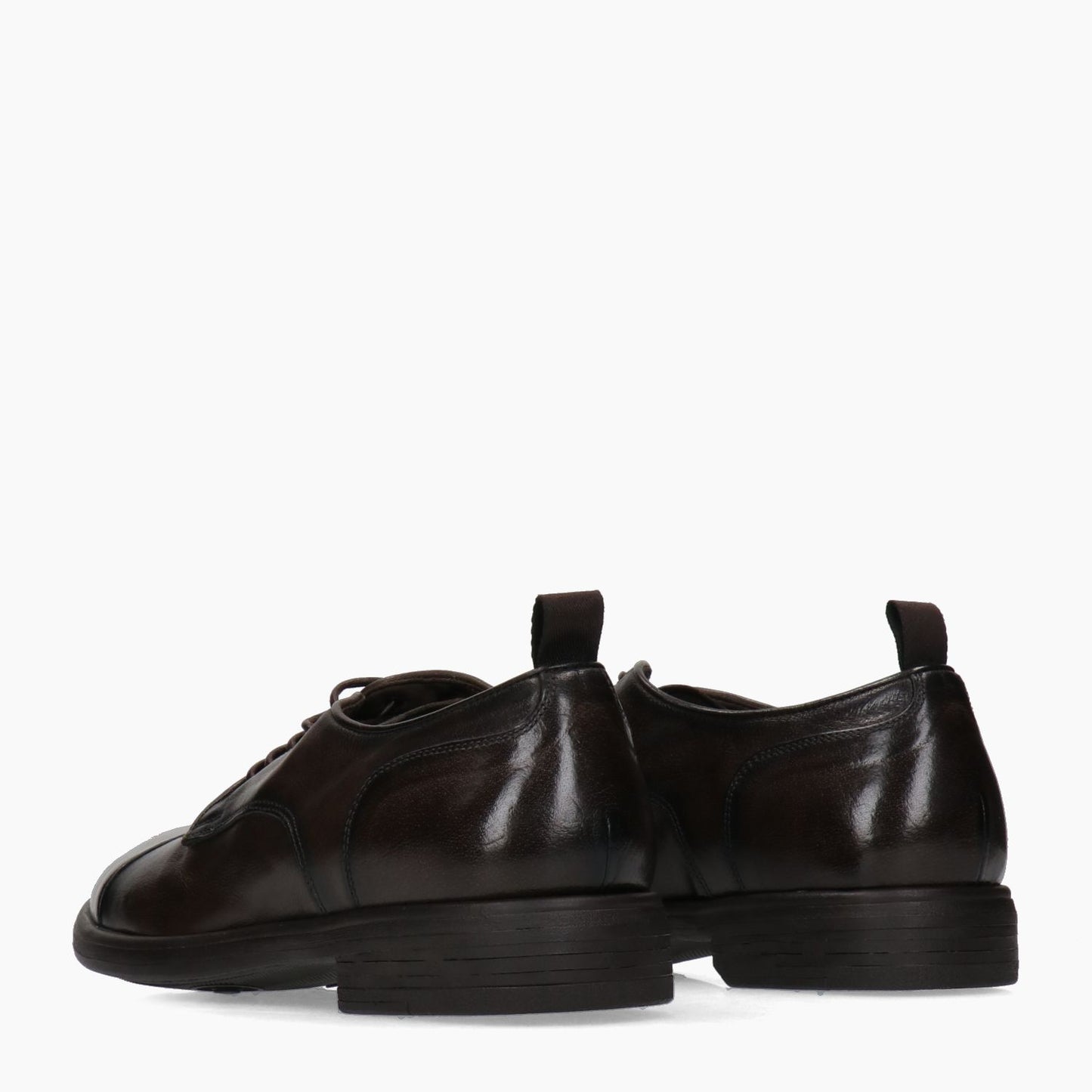 Schnürschuhe mit Spikes