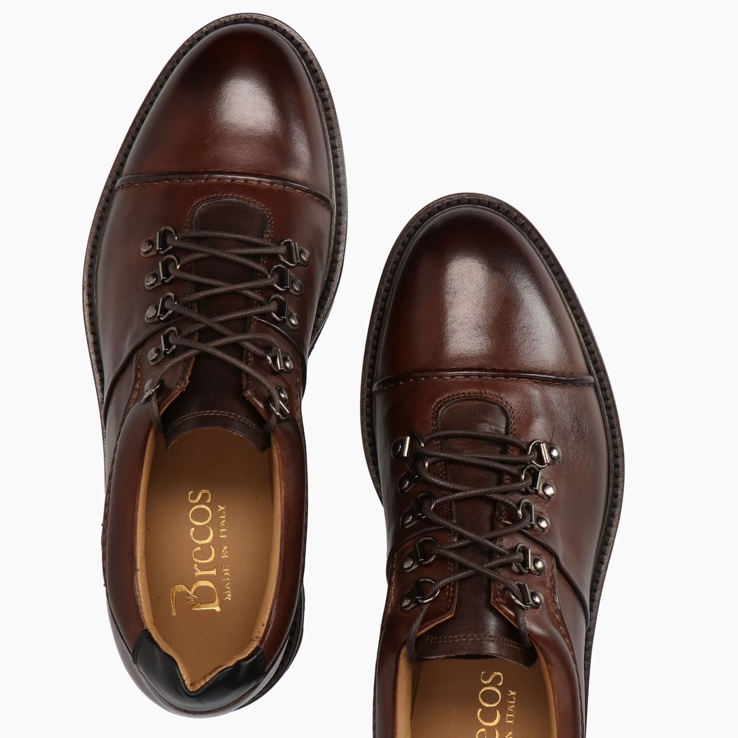 Schnürschuhe