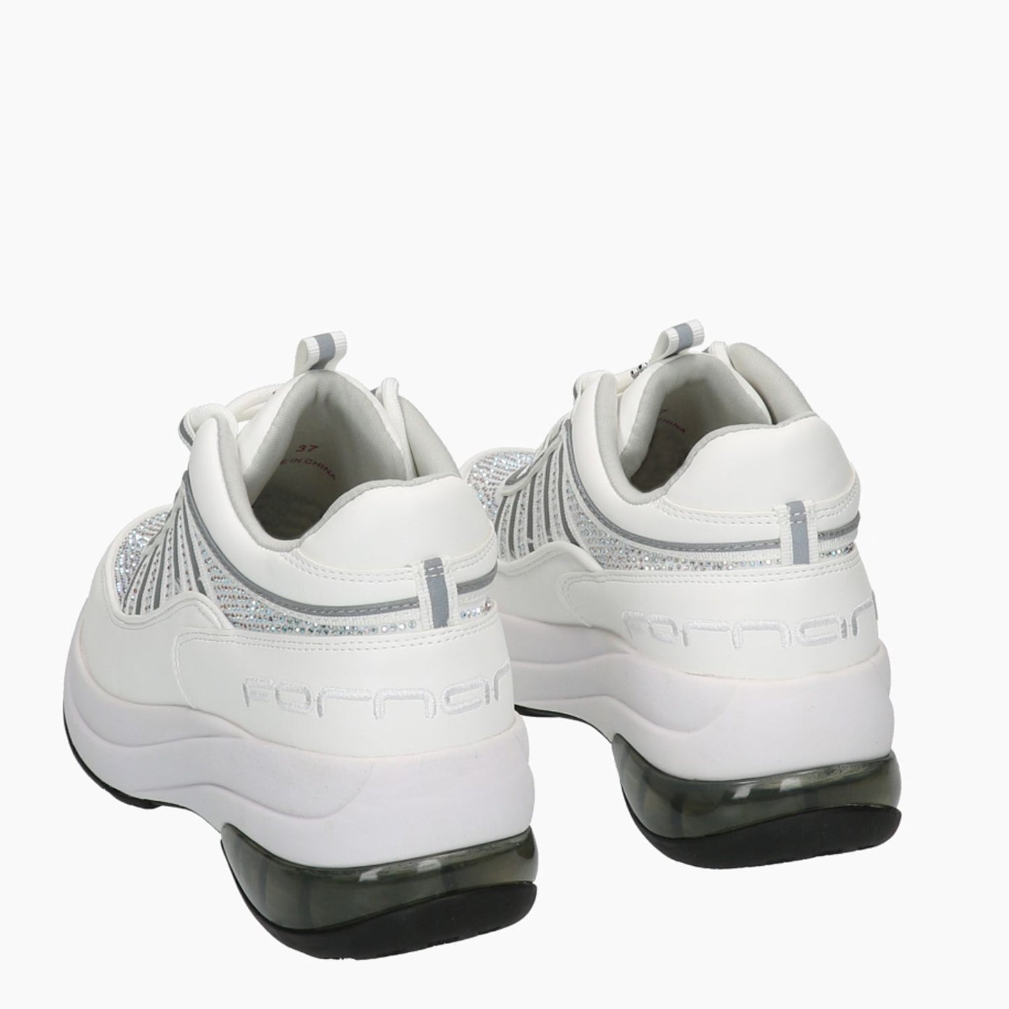 Sneakers Up