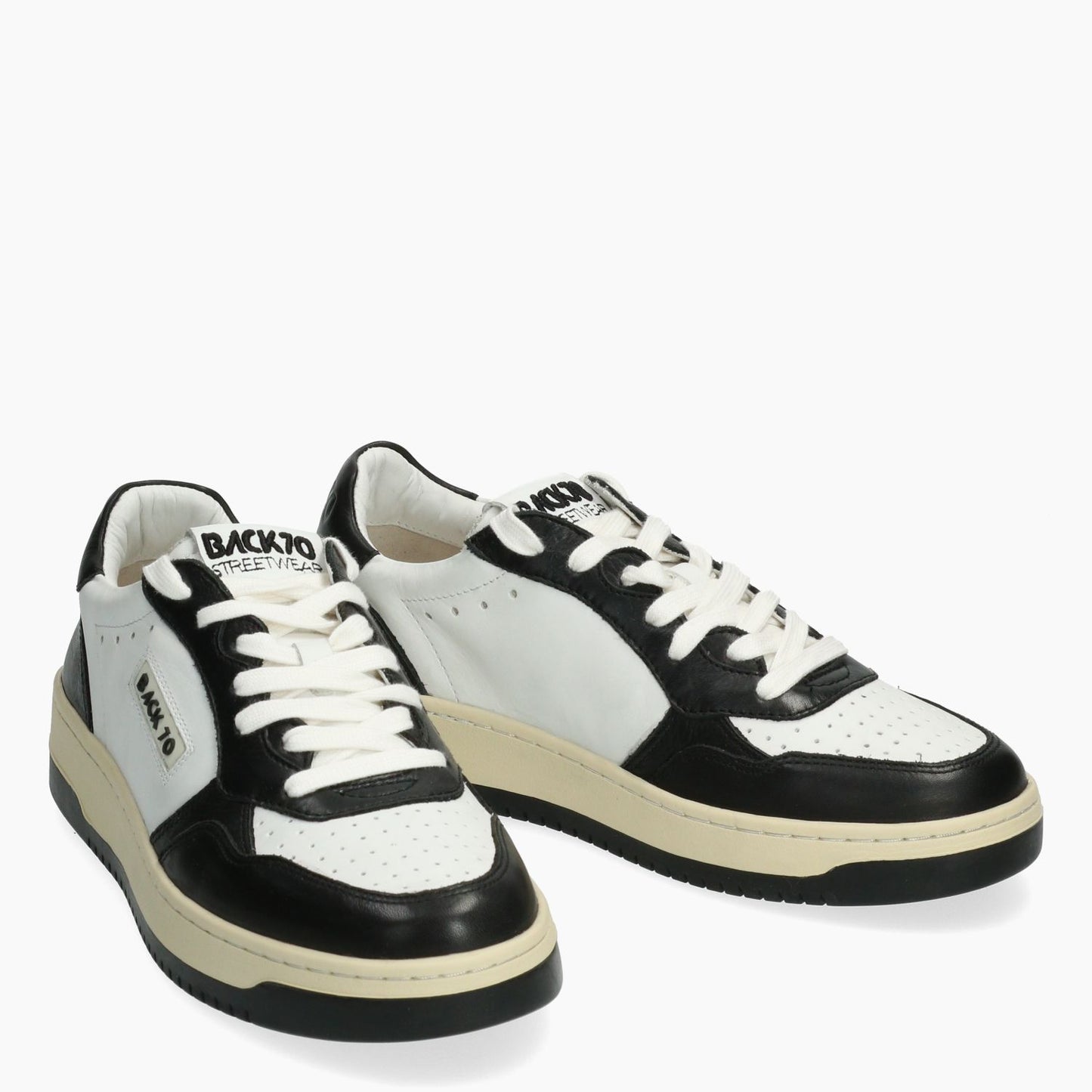 Sneakers Slam