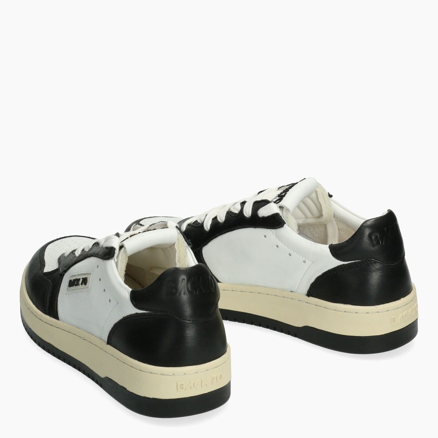Sneakers Slam