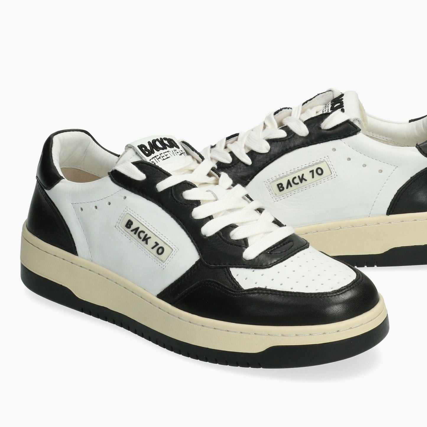Sneakers Slam