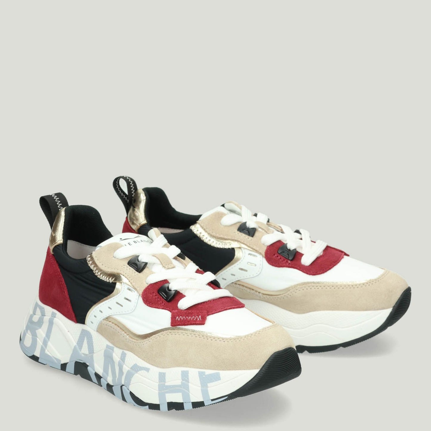 Club105 Sneakers