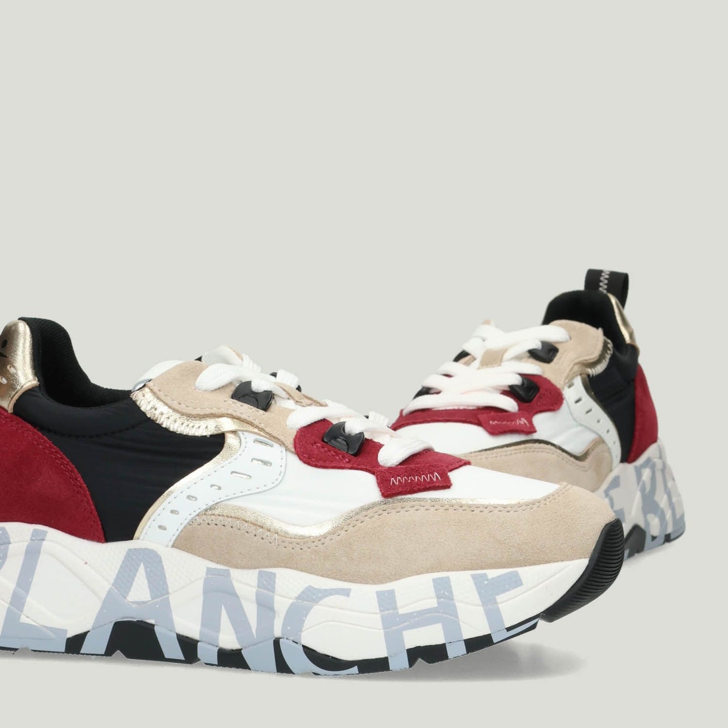 Club105 Sneakers