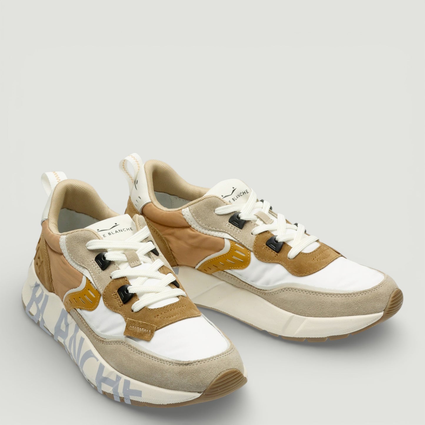 Sneakers Club01