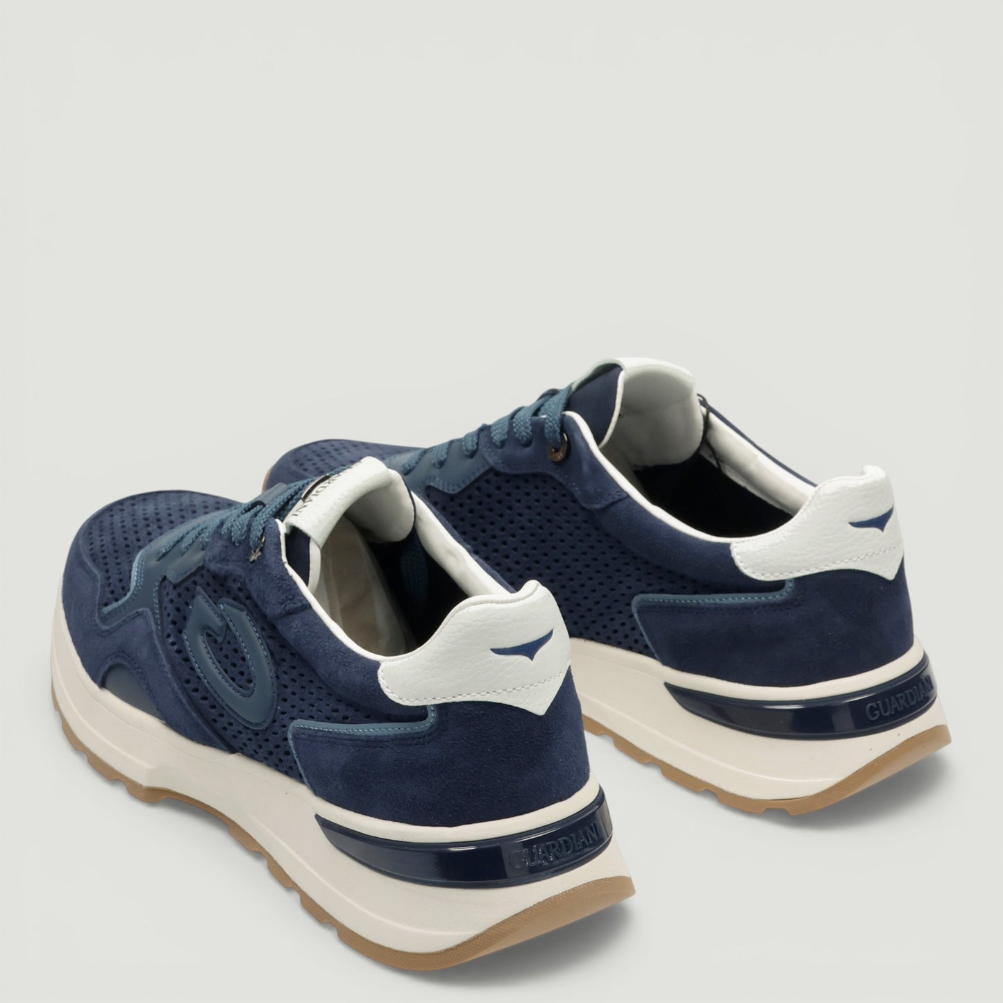 Baskets Levante perforées