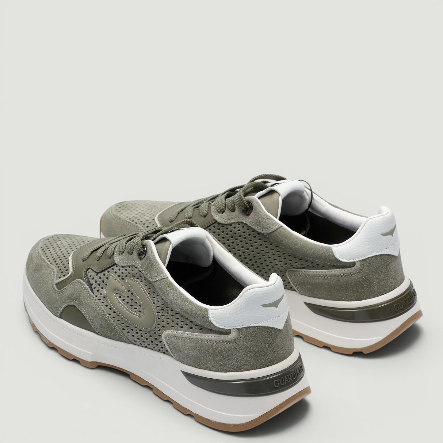 Sneakers Levante Punched