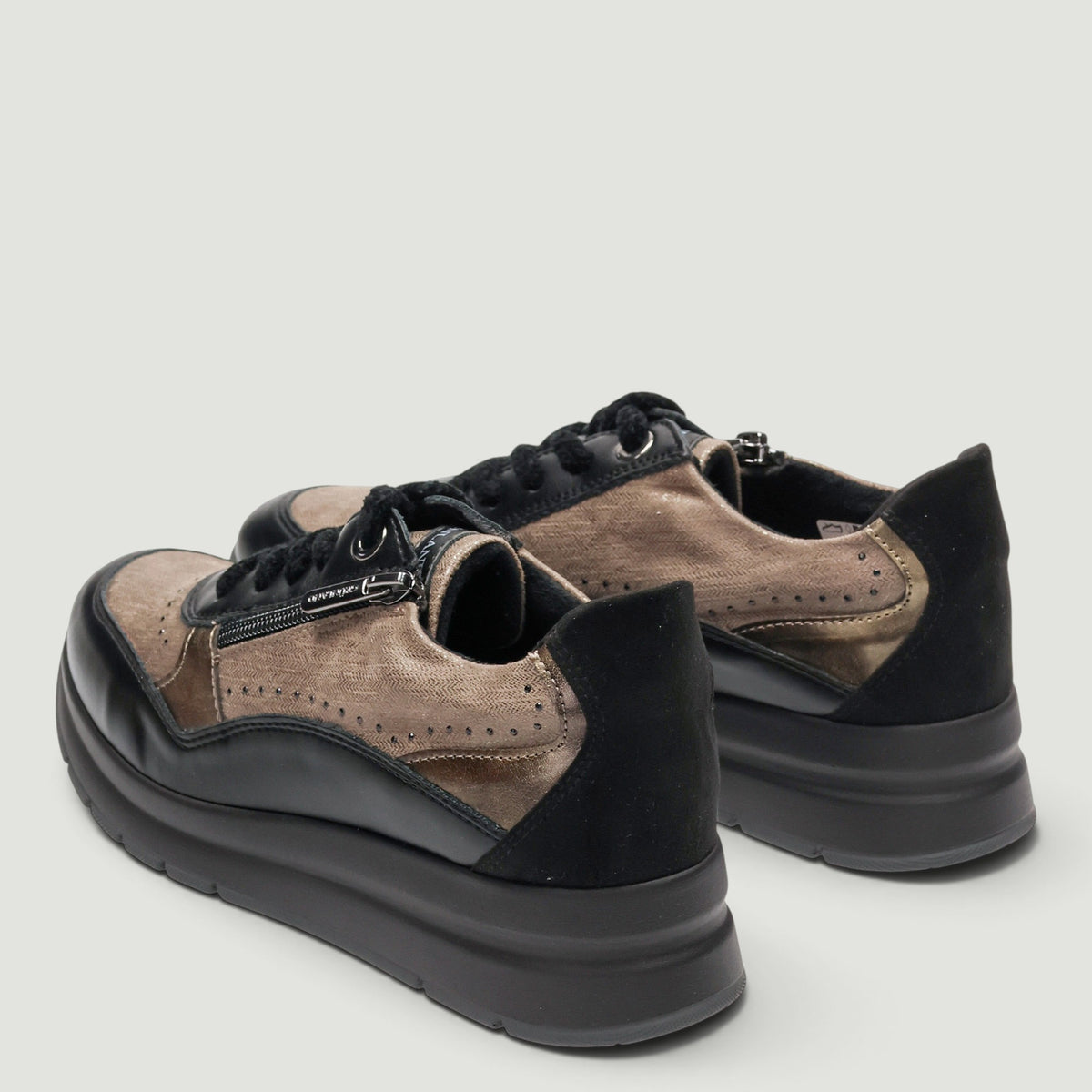 Sneakers Meva