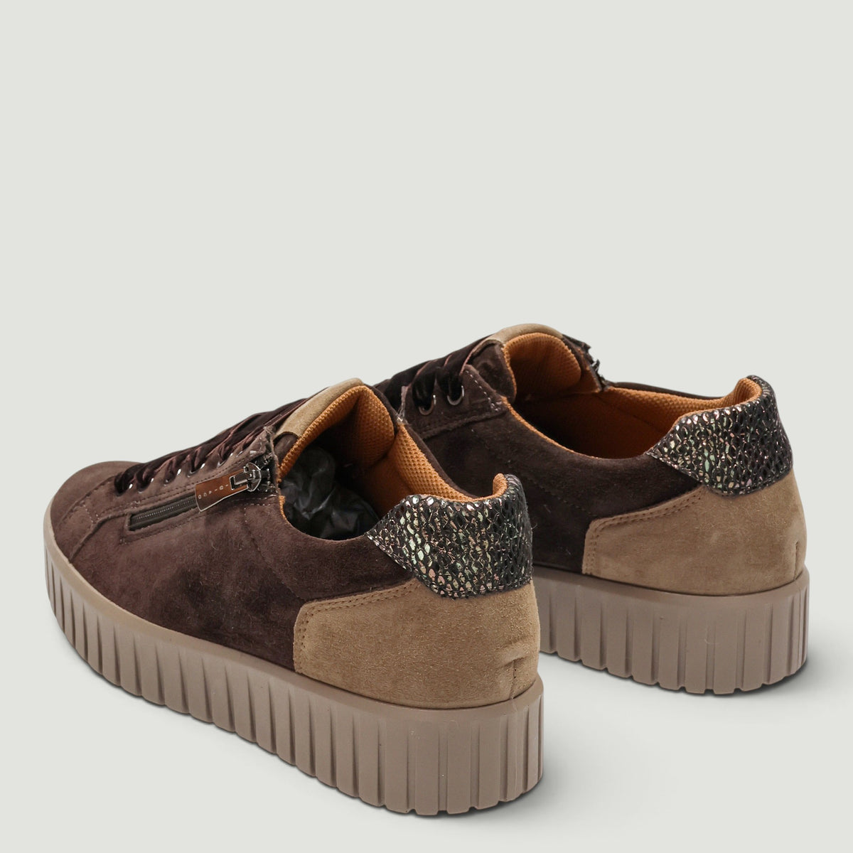 Sneakers Ares