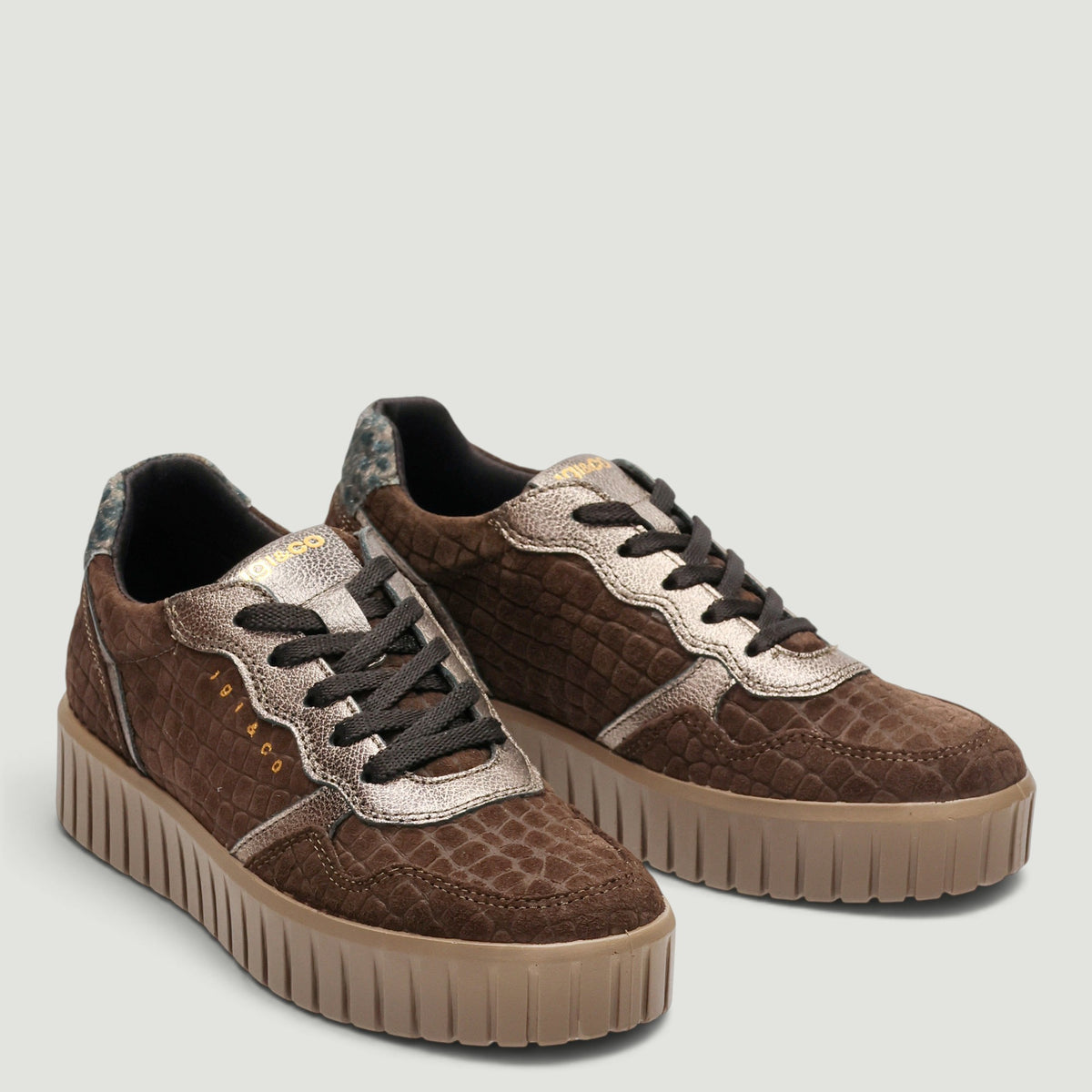 Sneakers Ares