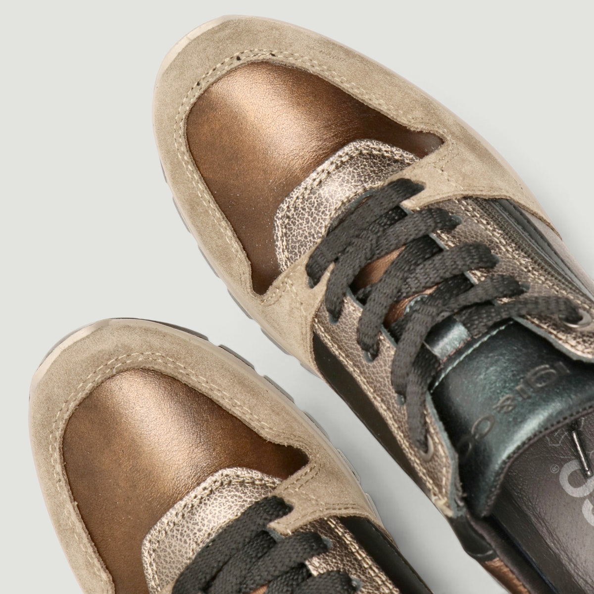 Sneakers Anika