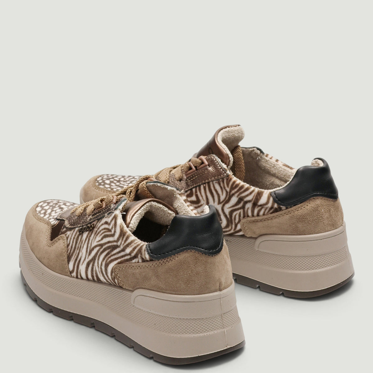 Sneakers Kola