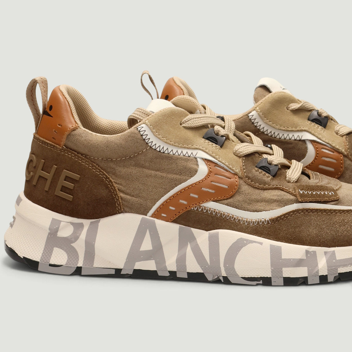 Sneakers Club01