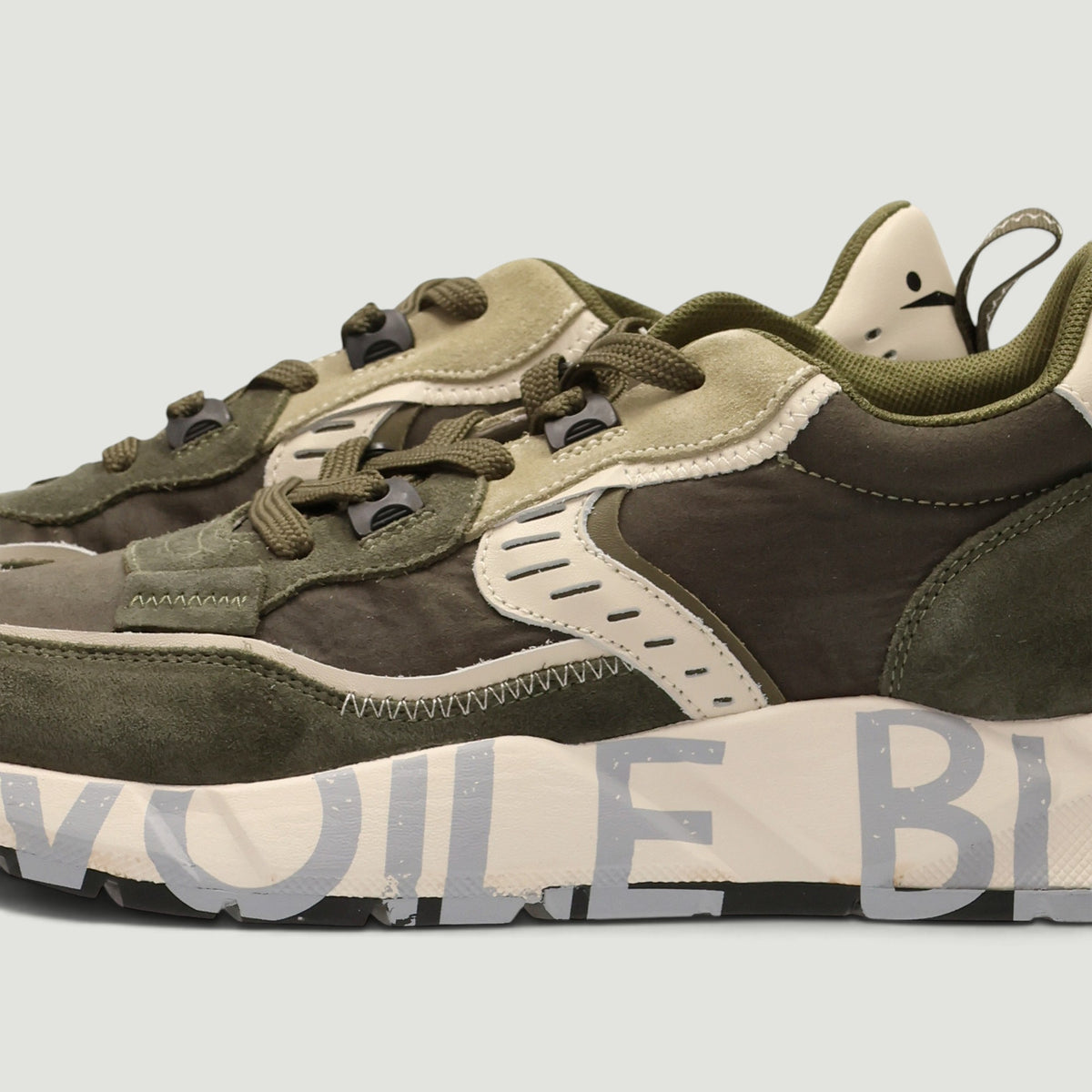 Sneakers Club01