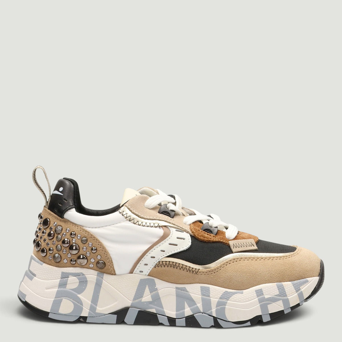 Sneakers Club105