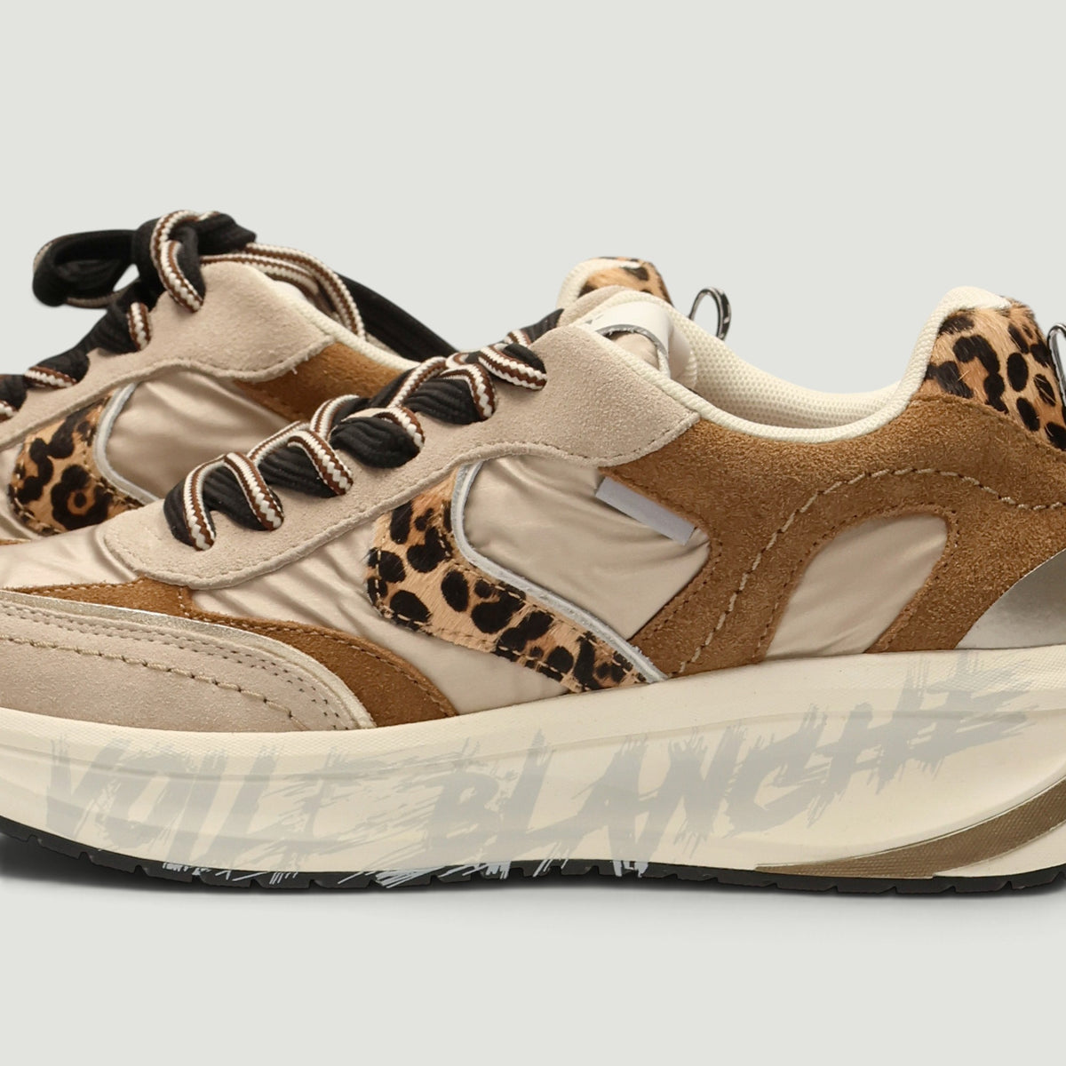Sneakers Club124