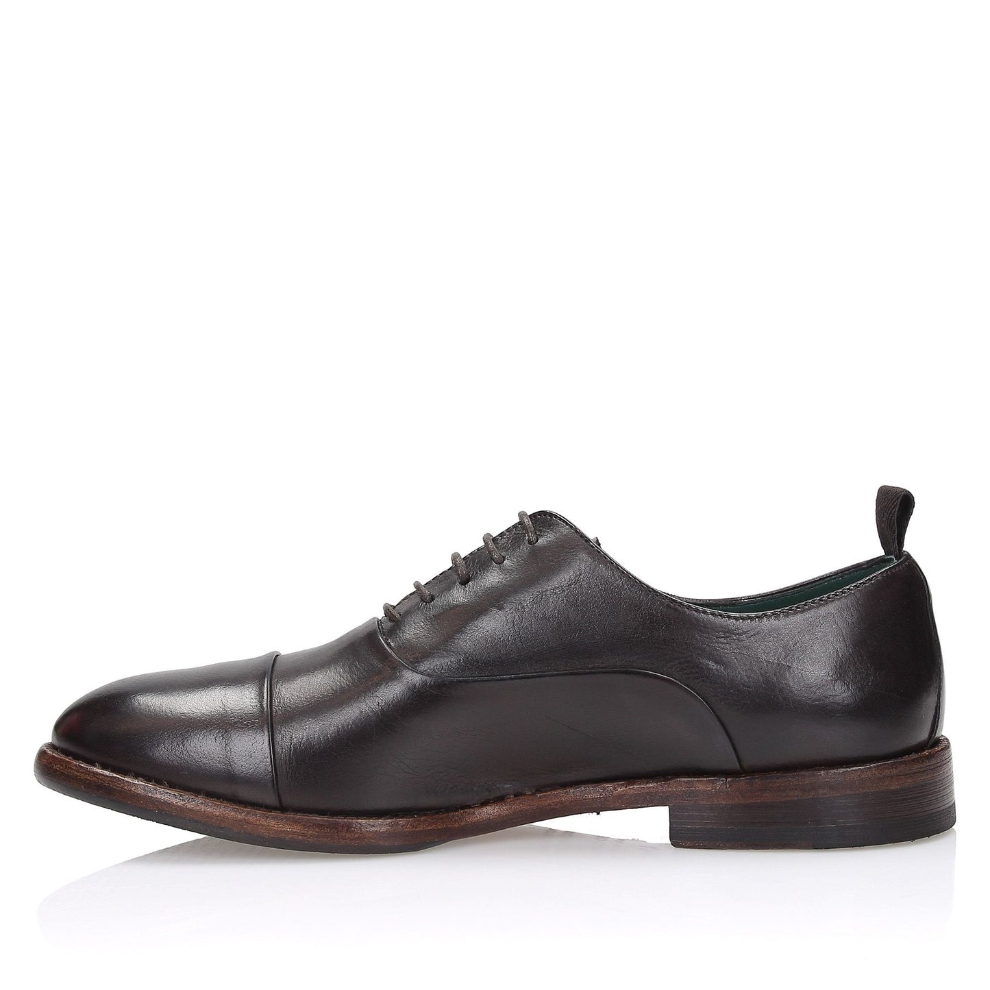 Schnürschuhe